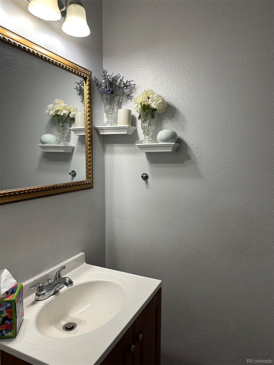 MLS Image #26 for 1212  yosemite street,denver, Colorado