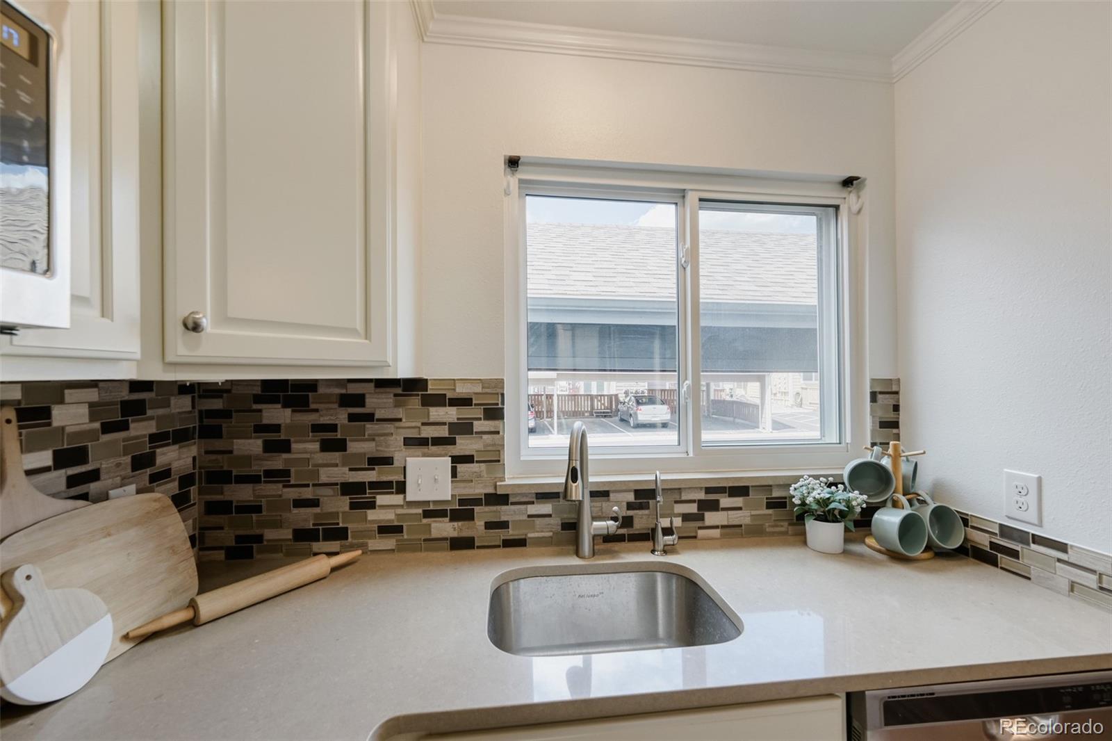 MLS Image #11 for 936  summer drive,highlands ranch, Colorado