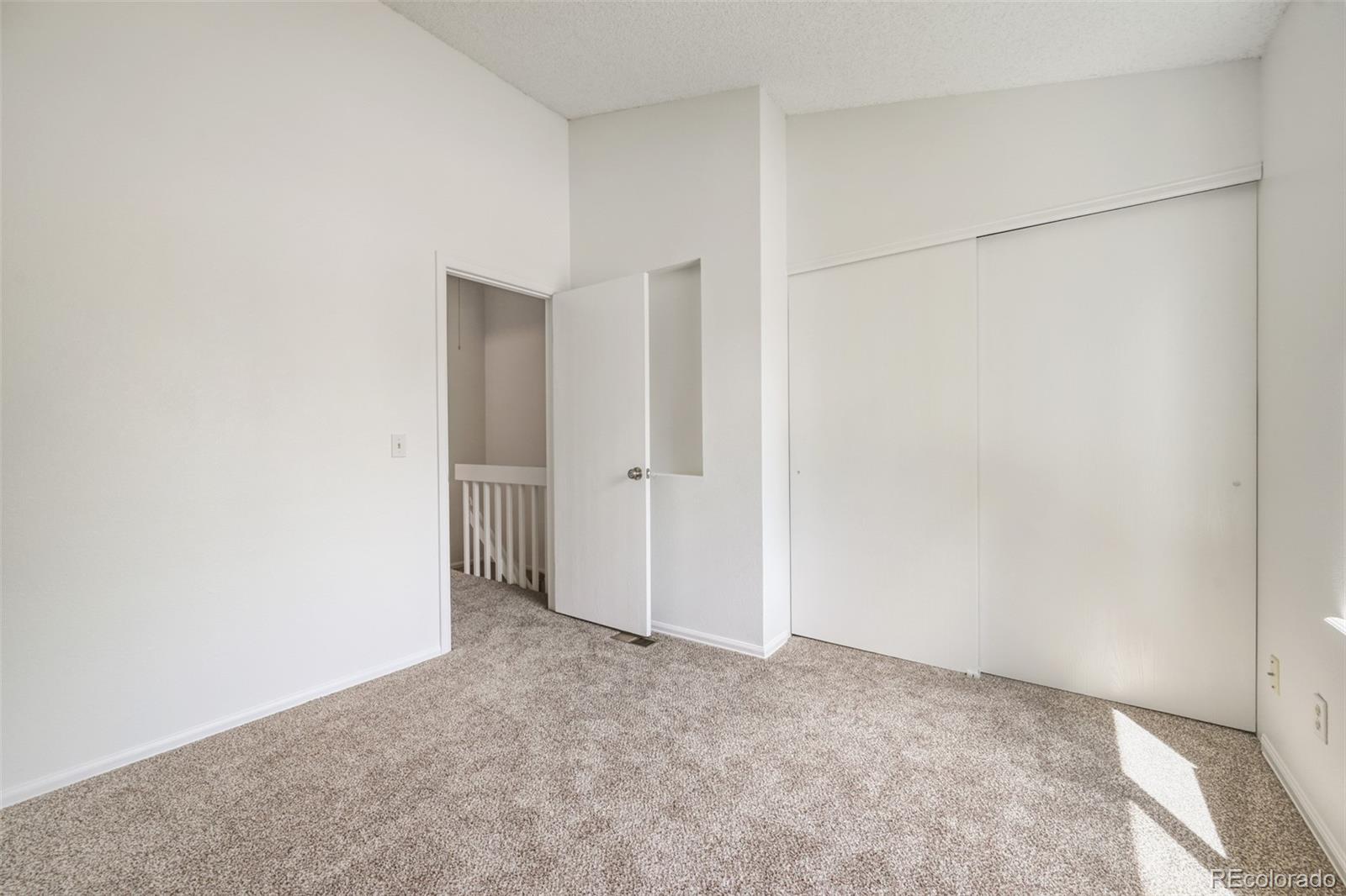 MLS Image #18 for 936  summer drive,highlands ranch, Colorado