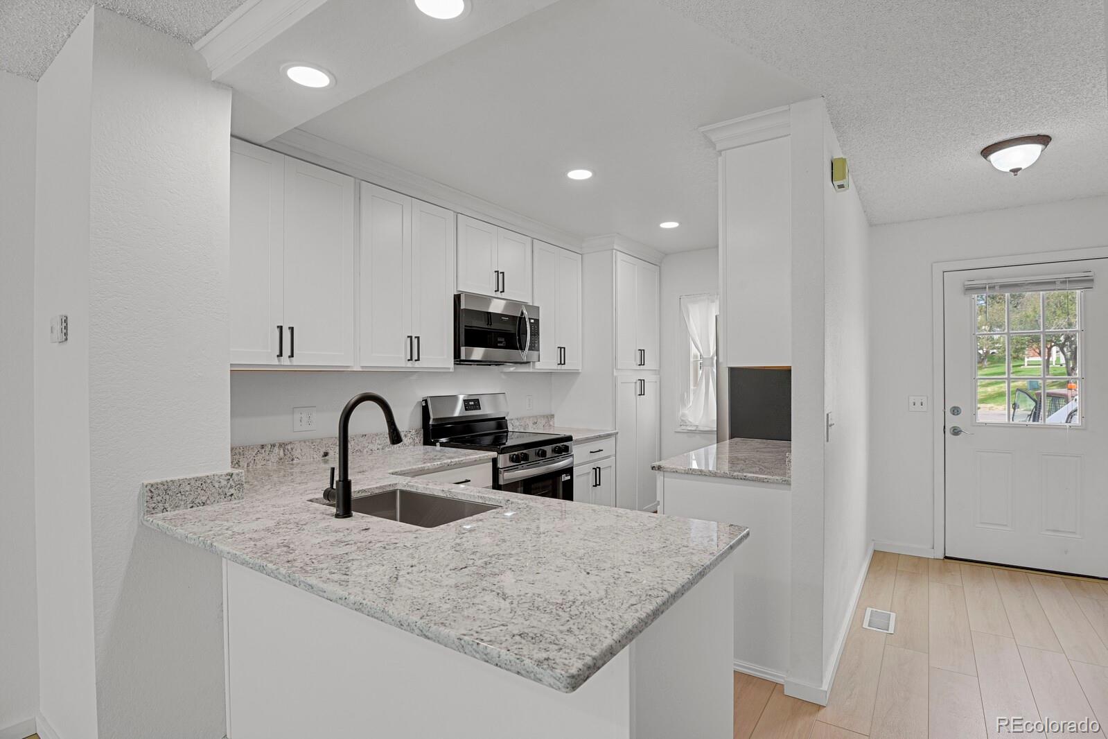 MLS Image #2 for 9406 w ontario drive,littleton, Colorado