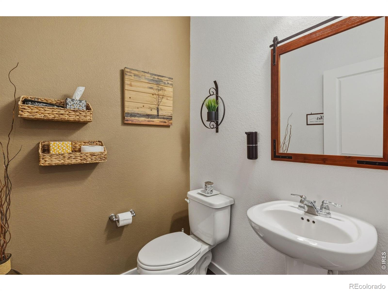 MLS Image #15 for 438  bluebird road,johnstown, Colorado