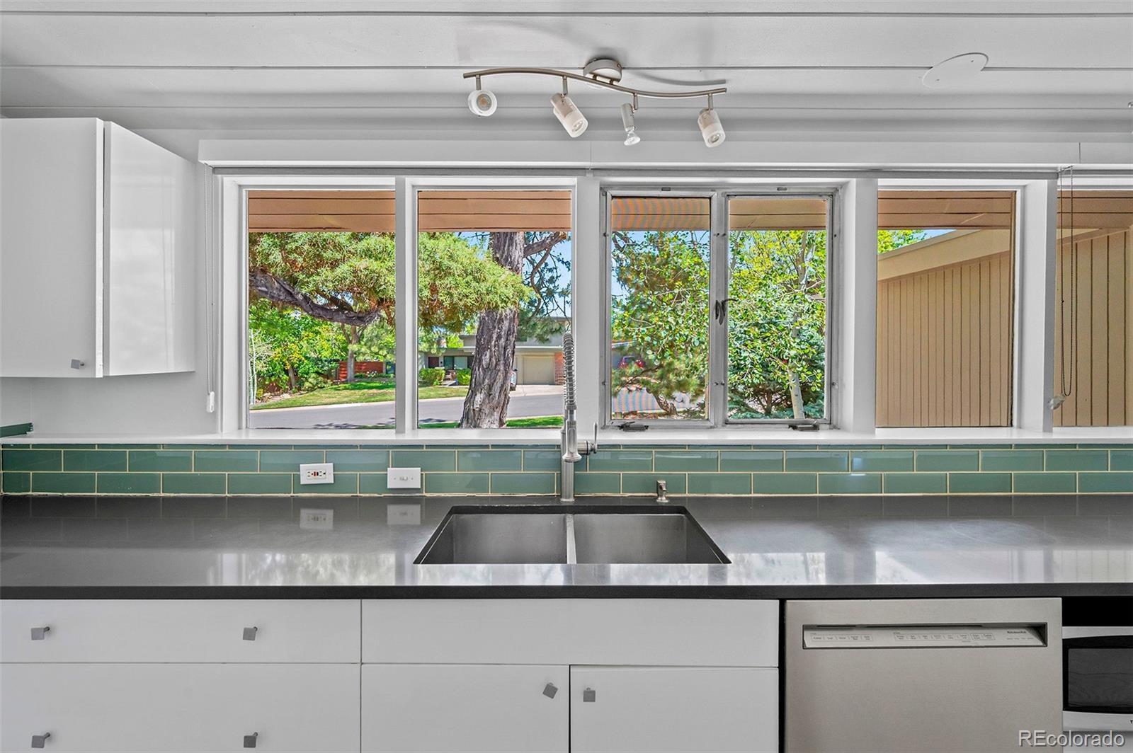 MLS Image #17 for 2935 s lafayette drive,englewood, Colorado