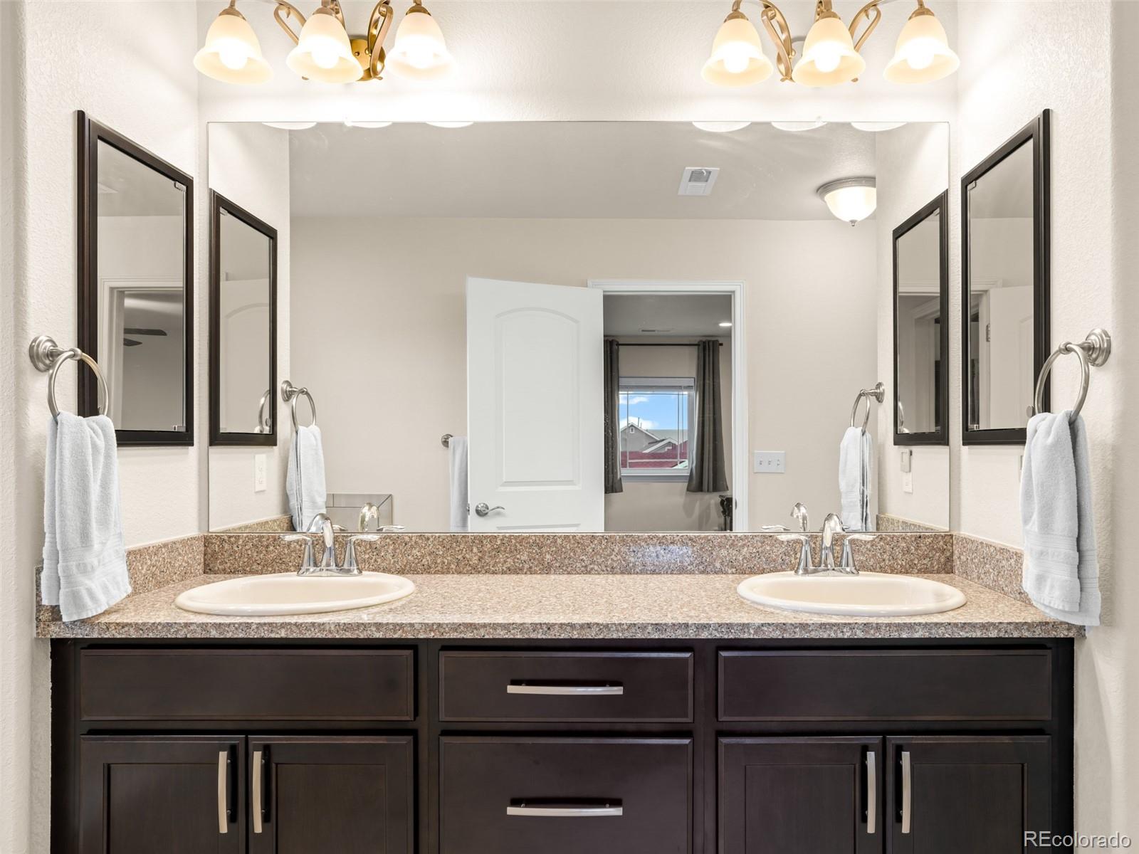 MLS Image #21 for 56525 e 25th avenue,strasburg, Colorado
