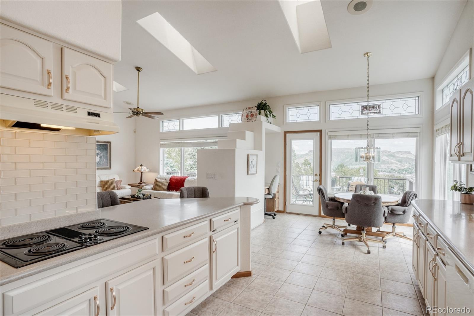 MLS Image #14 for 542  canyon point circle,golden, Colorado