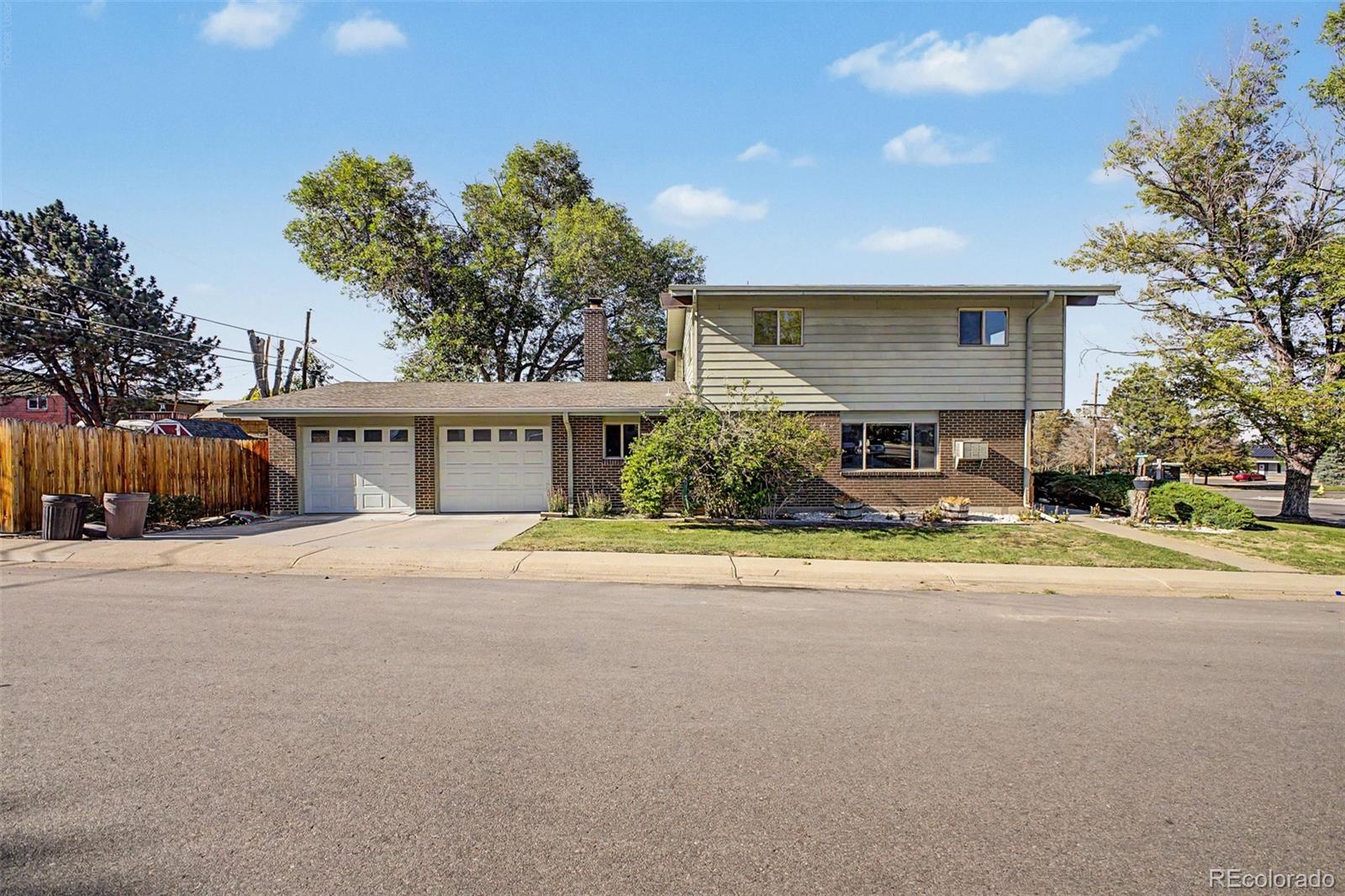 MLS Image #3 for 8289  greenwood boulevard,denver, Colorado