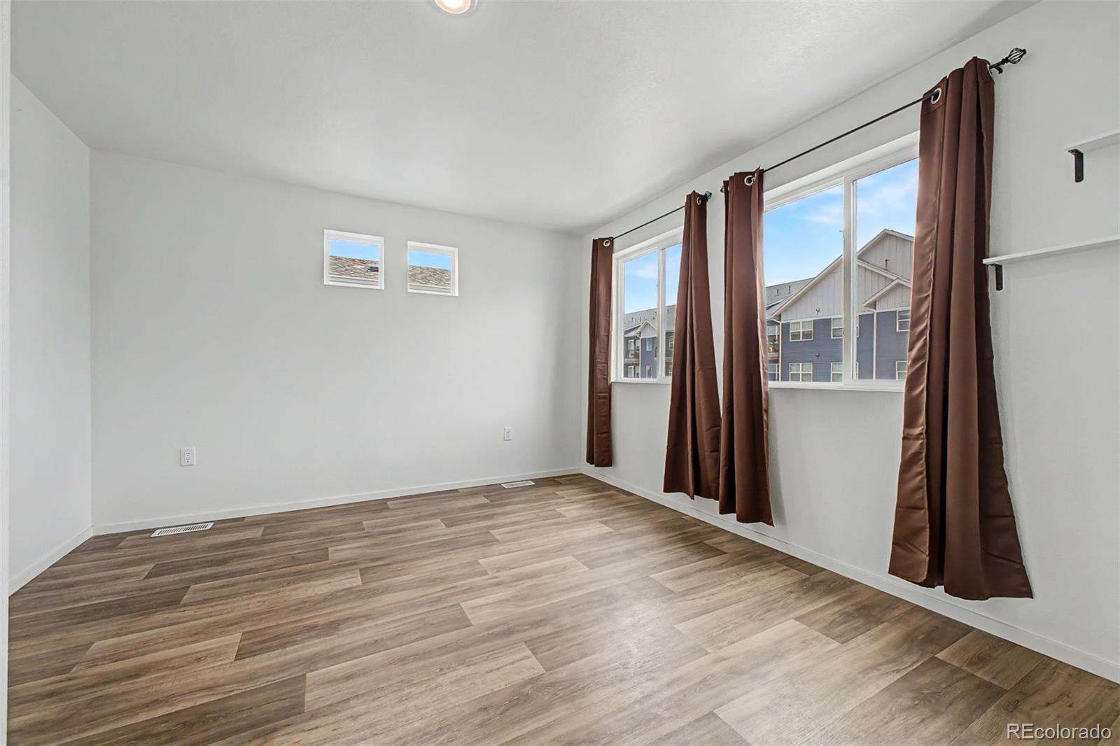 MLS Image #18 for 5057 n yampa street,denver, Colorado