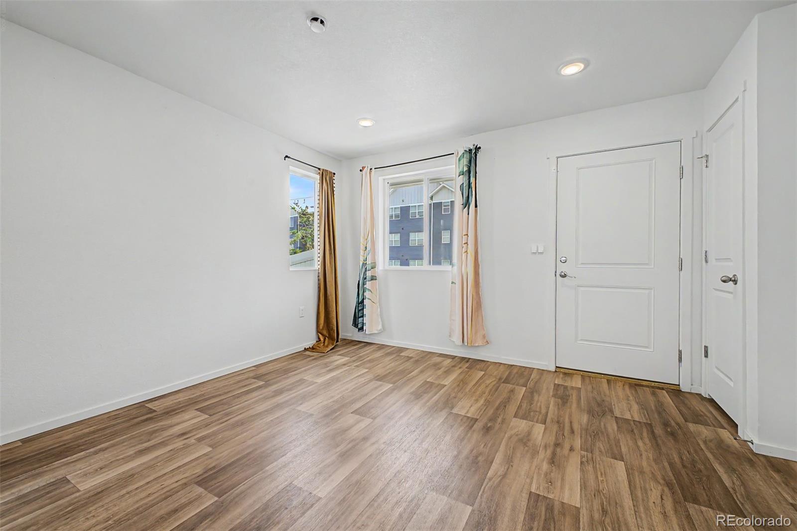 MLS Image #3 for 5057 n yampa street,denver, Colorado