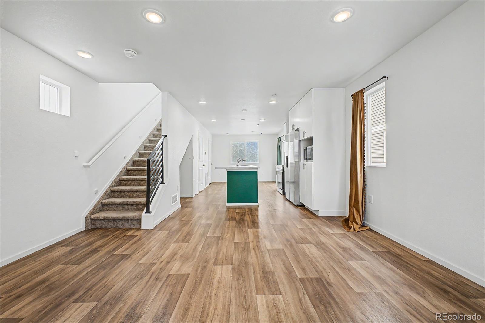 MLS Image #7 for 5057 n yampa street,denver, Colorado