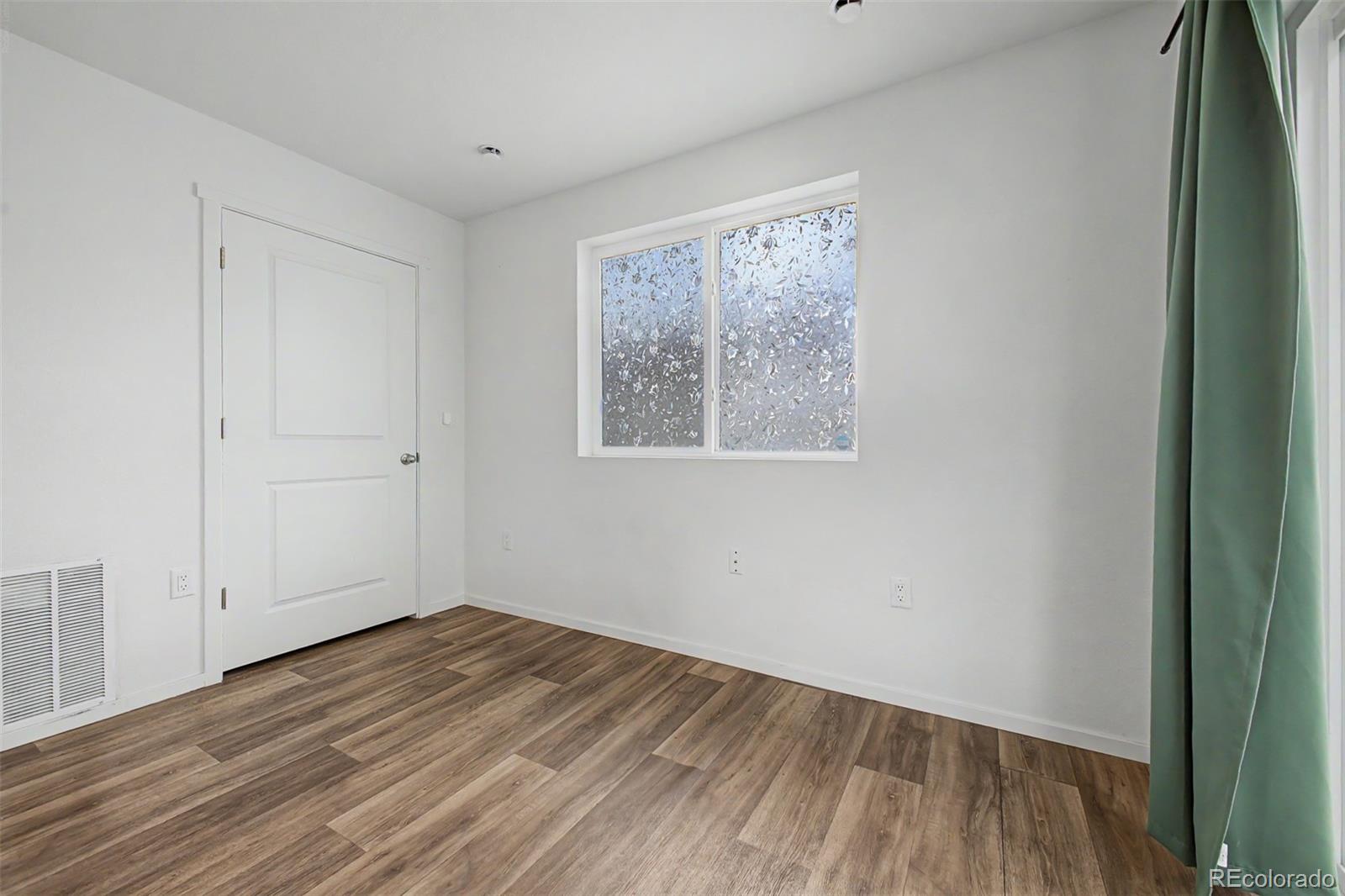 MLS Image #9 for 5057 n yampa street,denver, Colorado