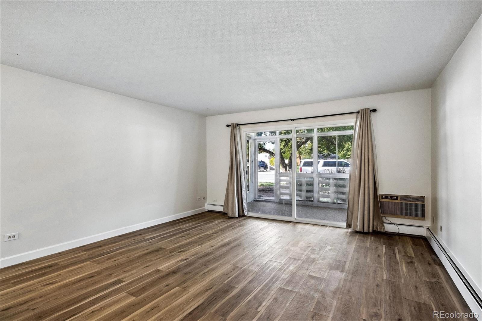 MLS Image #10 for 610 s alton way 11a,denver, Colorado