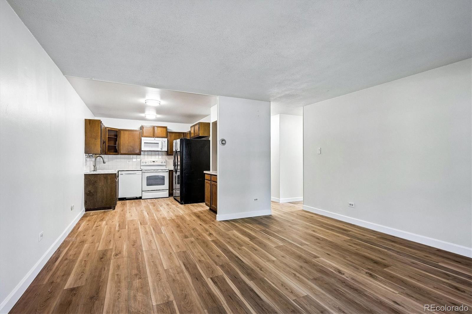 MLS Image #6 for 610 s alton way 11a,denver, Colorado