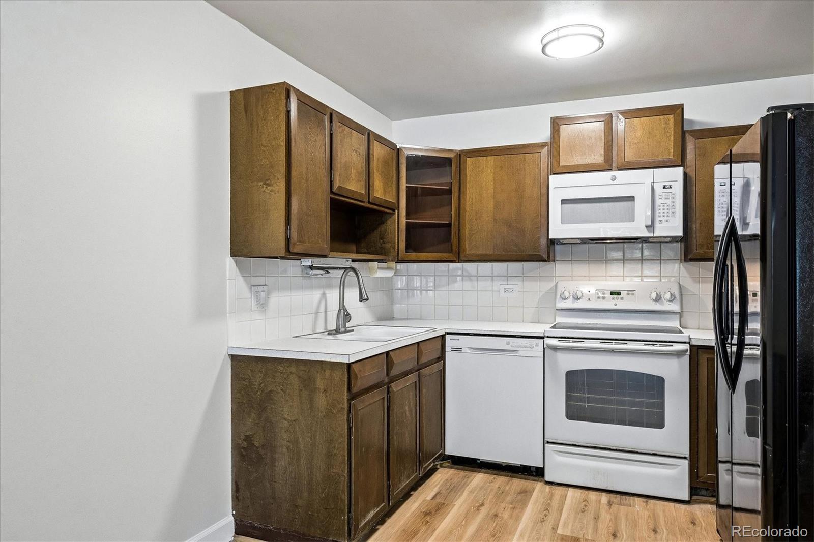 MLS Image #8 for 610 s alton way 11a,denver, Colorado