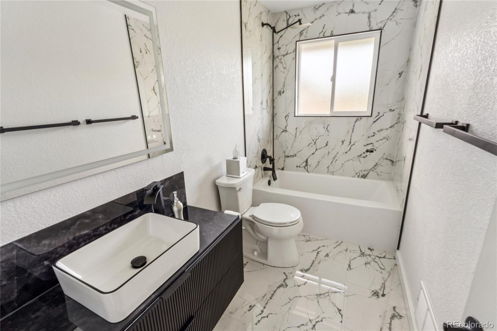 MLS Image #10 for 2327 e mineral avenue,centennial, Colorado