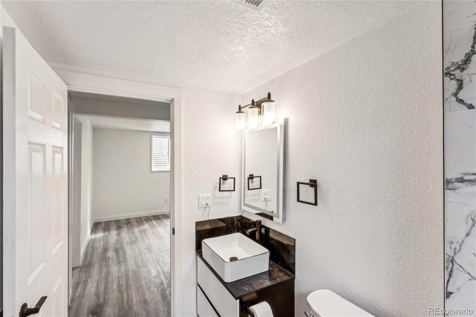 MLS Image #19 for 2327 e mineral avenue,centennial, Colorado