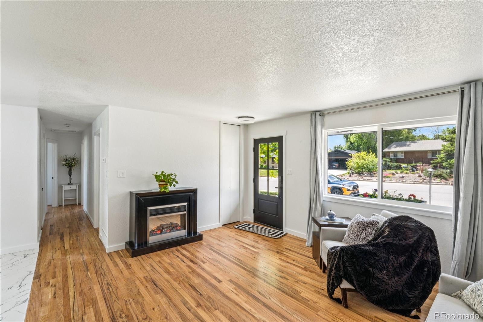 MLS Image #6 for 2327 e mineral avenue,centennial, Colorado