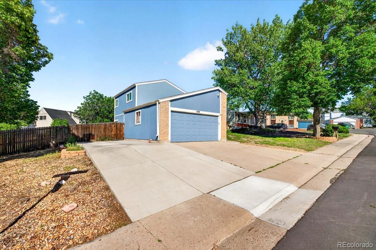 MLS Image #1 for 4366 s dearborn court,aurora, Colorado