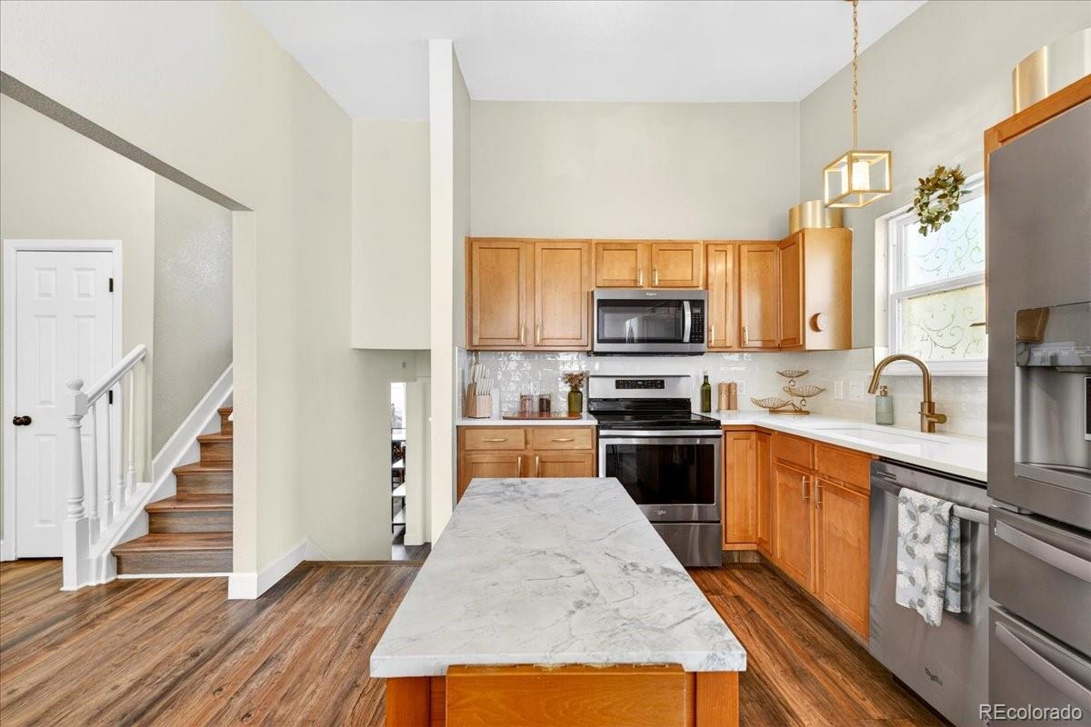 MLS Image #12 for 4366 s dearborn court,aurora, Colorado