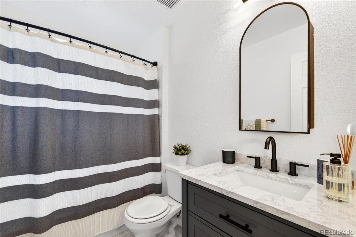 MLS Image #18 for 4366 s dearborn court,aurora, Colorado