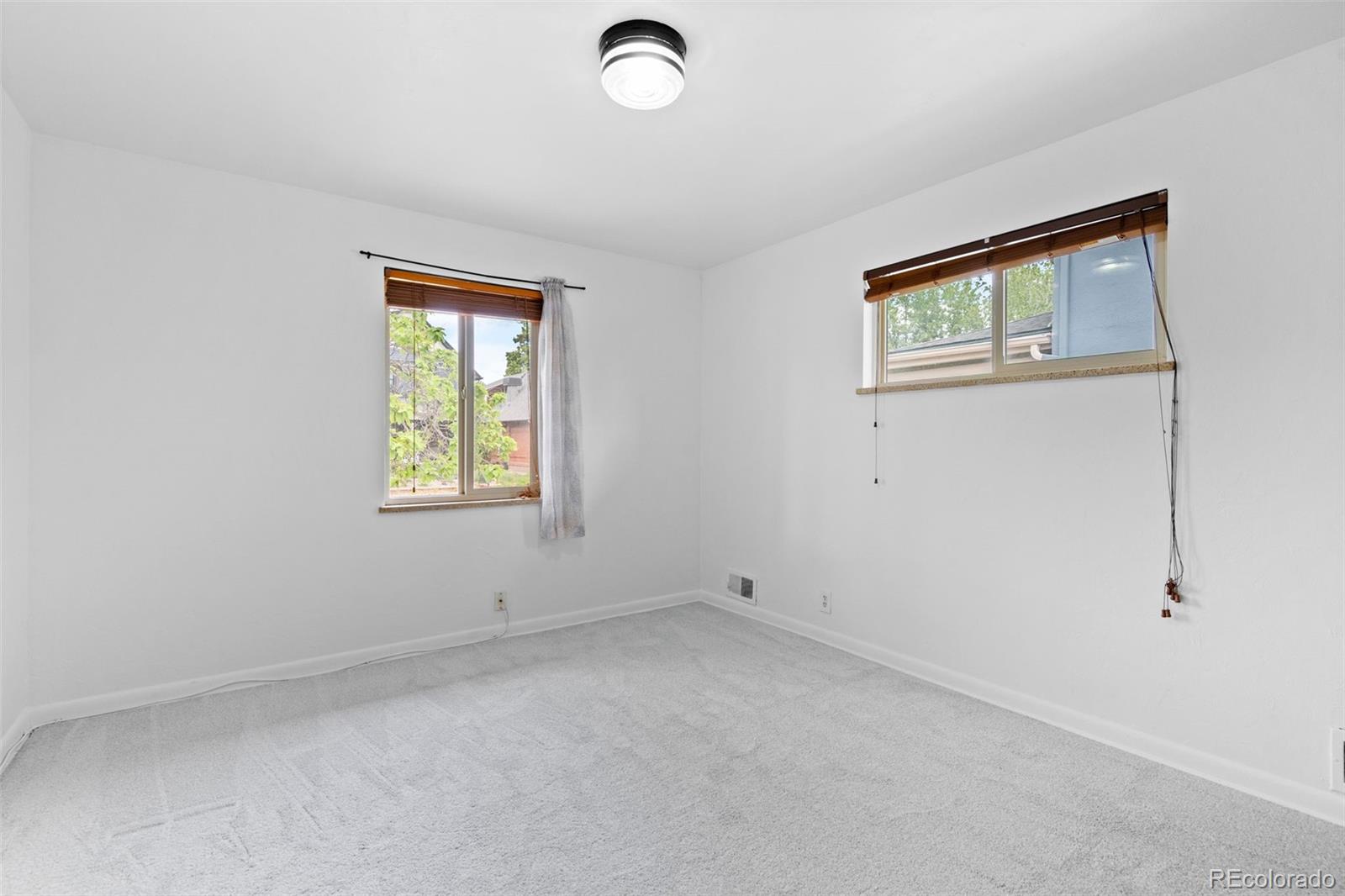 MLS Image #15 for 576 s grant street,denver, Colorado
