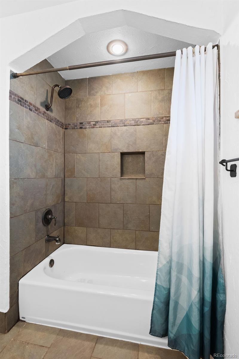 MLS Image #18 for 576 s grant street,denver, Colorado