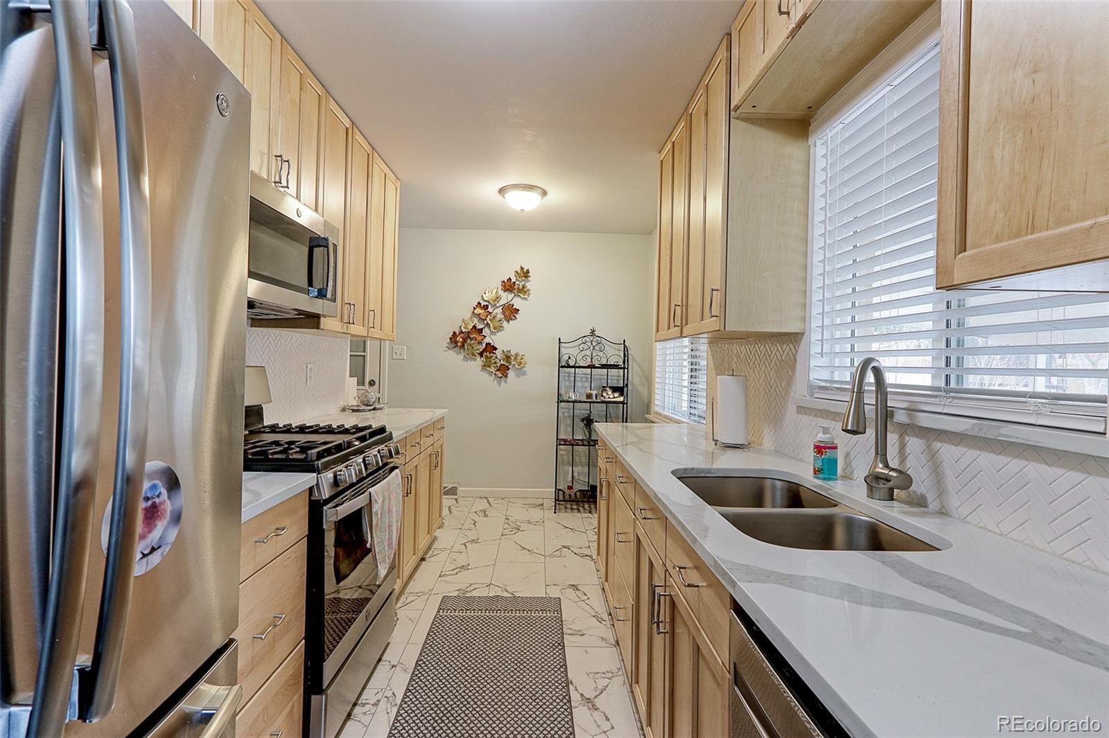 MLS Image #6 for 3333 w wagon trail drive,englewood, Colorado