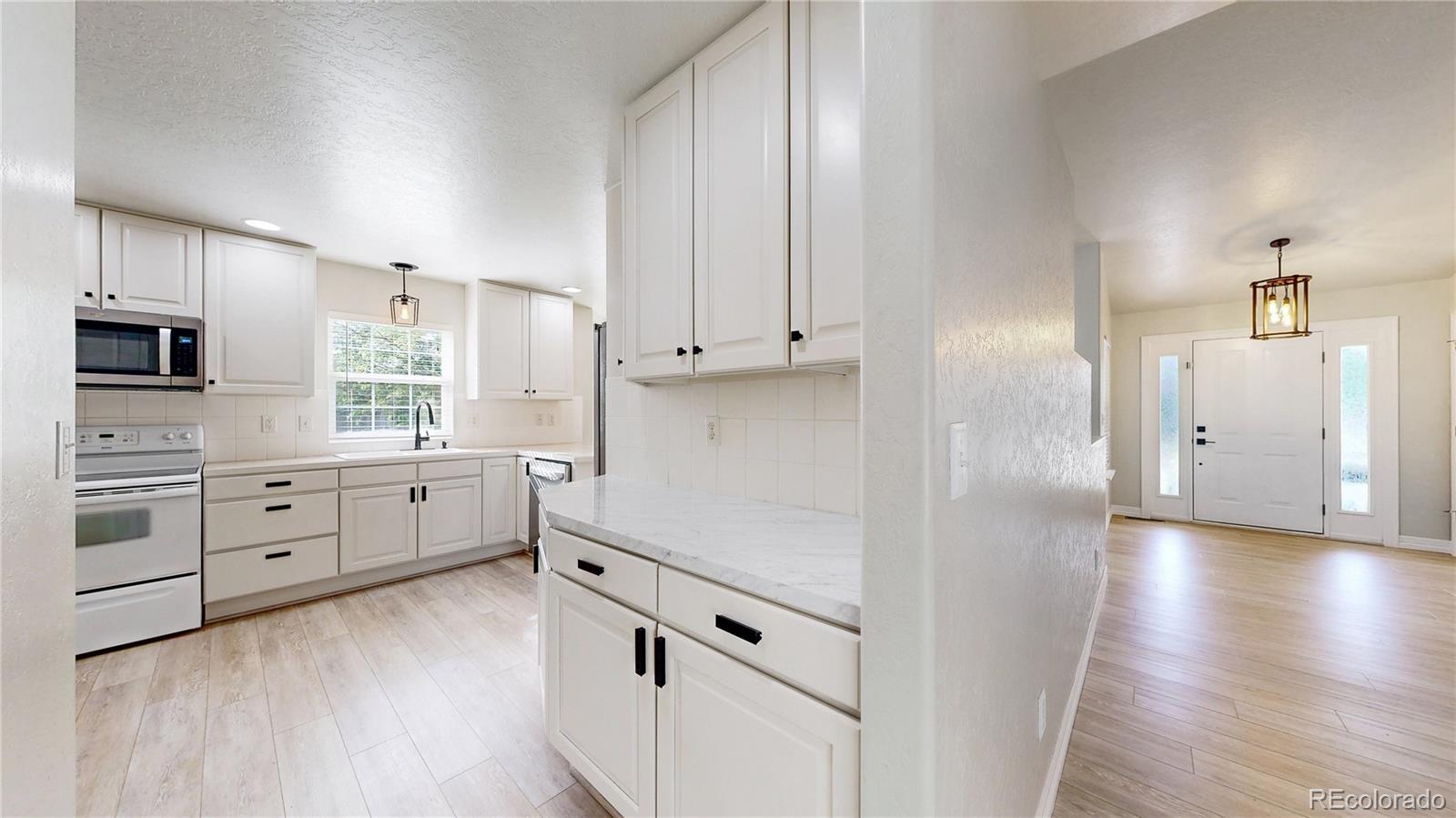 MLS Image #10 for 3342  68th avenue court,greeley, Colorado