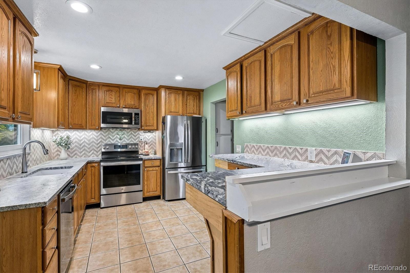 MLS Image #7 for 15671 e jefferson avenue,aurora, Colorado