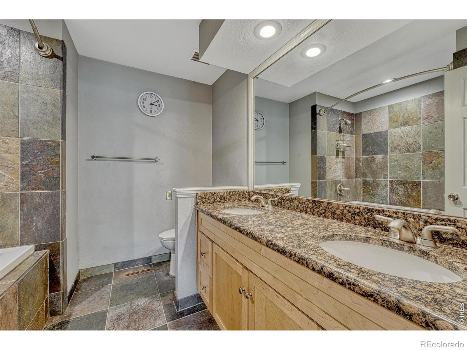 MLS Image #24 for 7909 s poplar way,centennial, Colorado