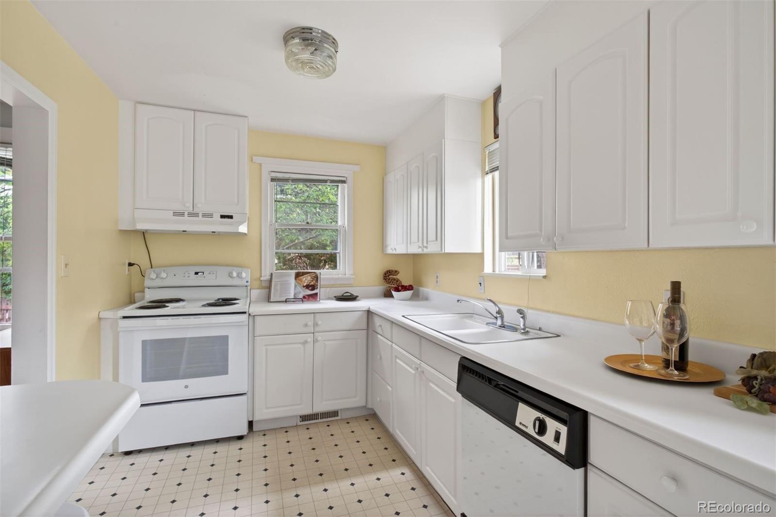 MLS Image #14 for 2220  east street,golden, Colorado