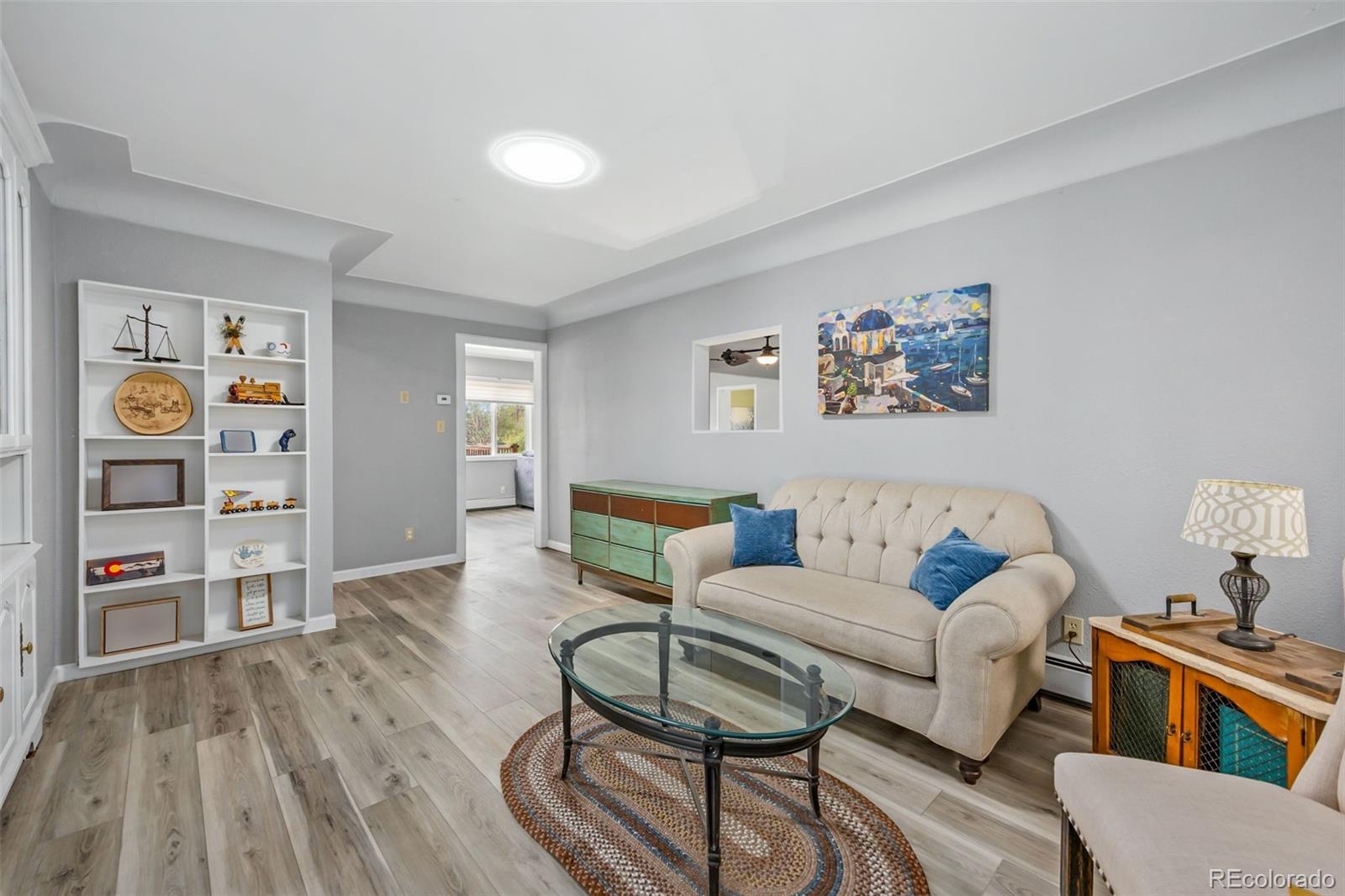 MLS Image #4 for 6408 s louthan street,littleton, Colorado