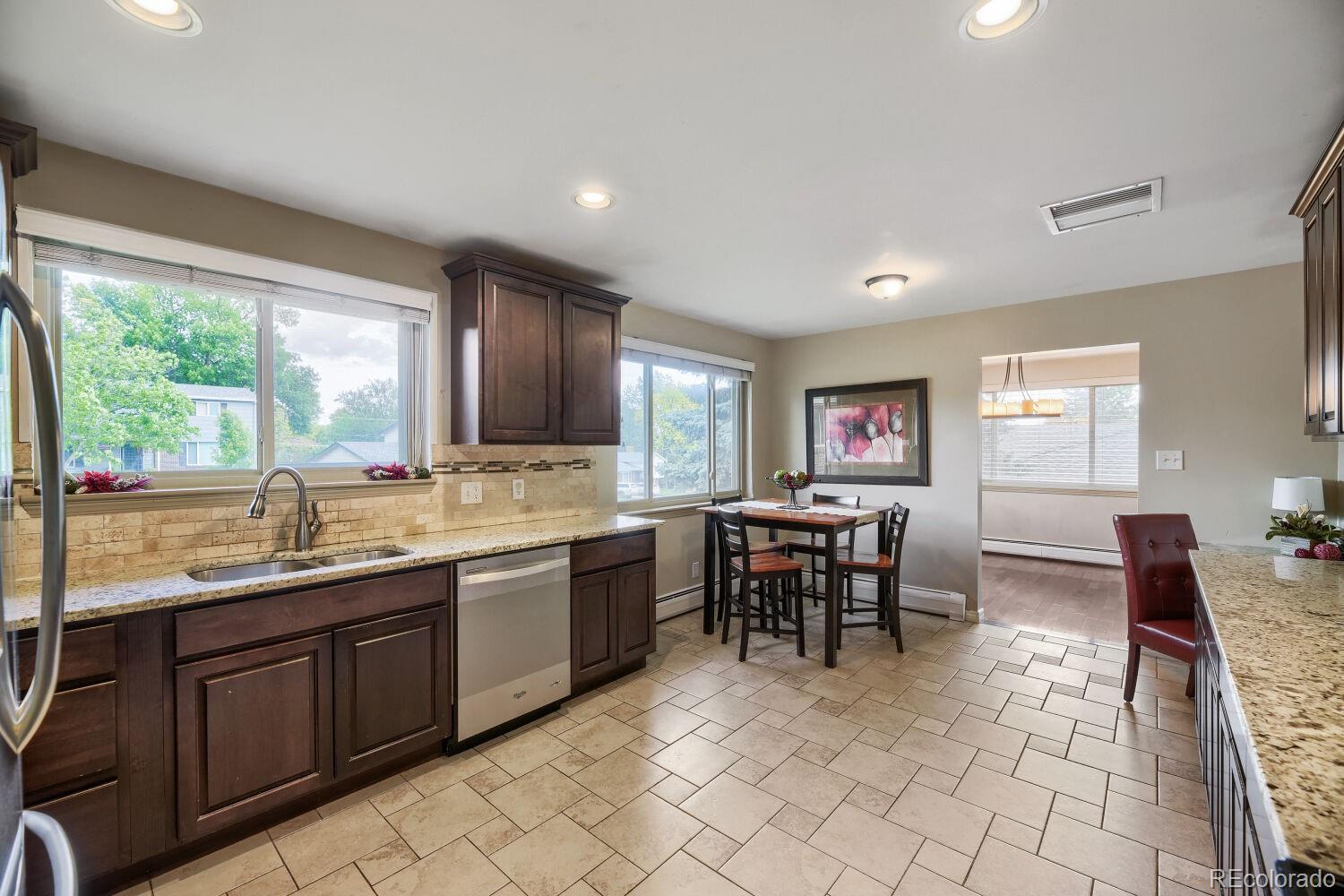MLS Image #7 for 2723 s fenton street,denver, Colorado