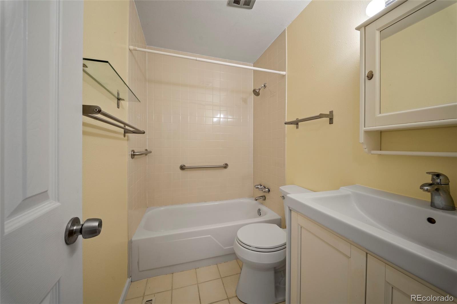 MLS Image #11 for 1115  ouray street,aurora, Colorado