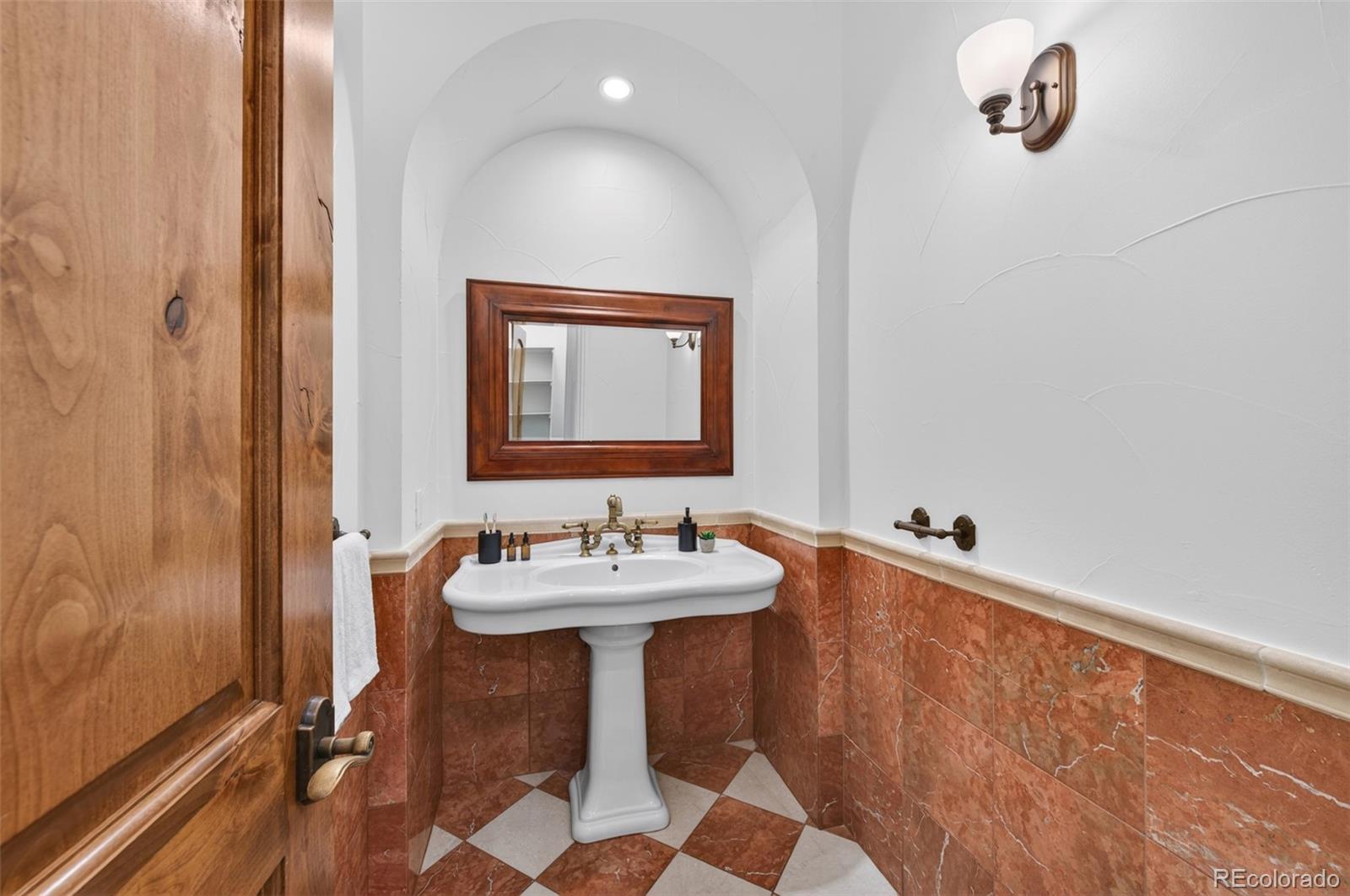 MLS Image #14 for 7600 e 6th avenue,denver, Colorado