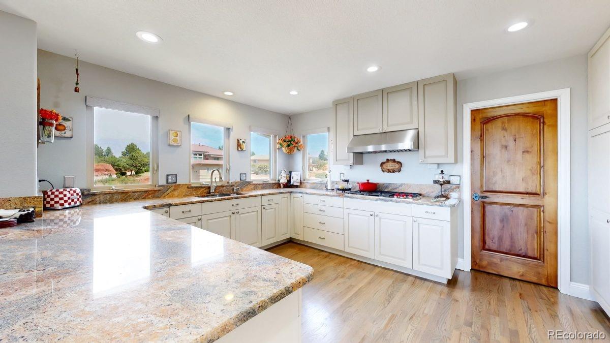 MLS Image #12 for 7648  hawks nest trail,littleton, Colorado