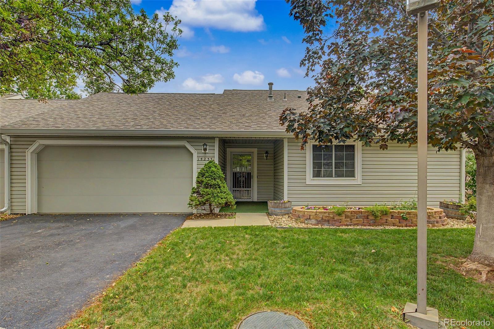 MLS Image #2 for 14233 e marina drive,aurora, Colorado