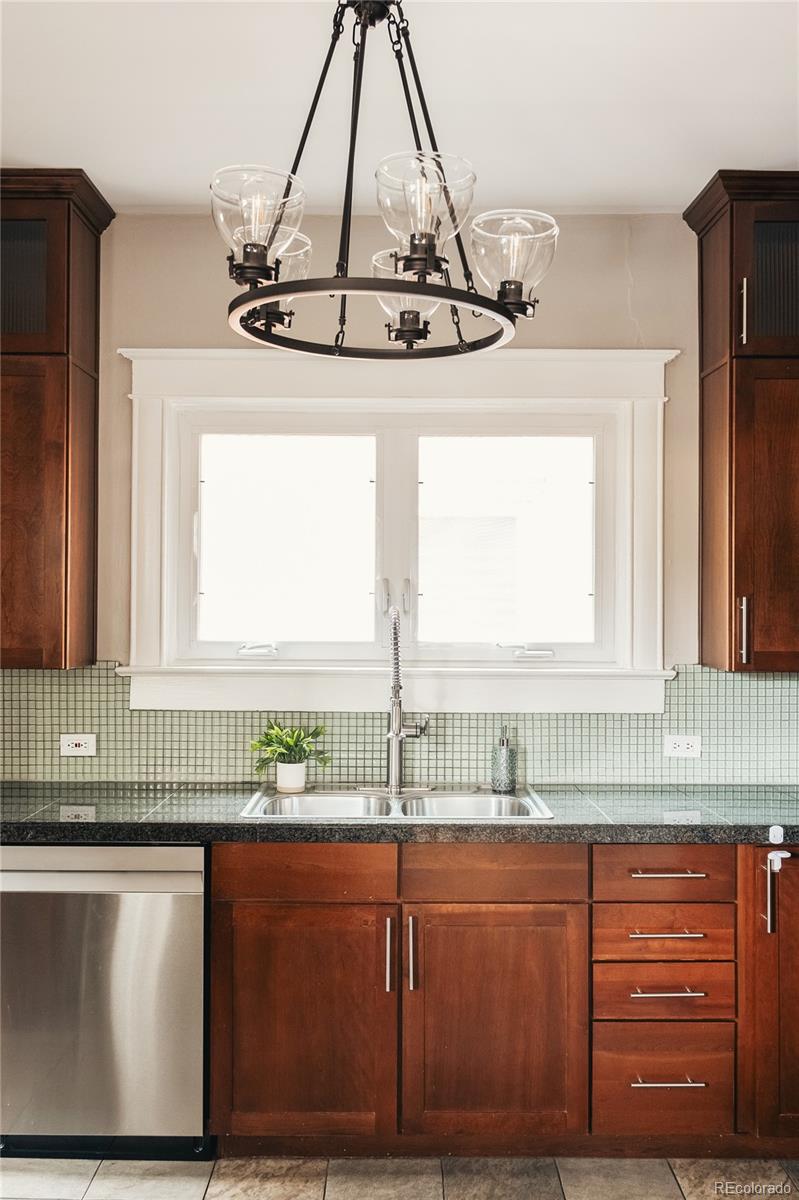 MLS Image #18 for 3647 n clay street,denver, Colorado