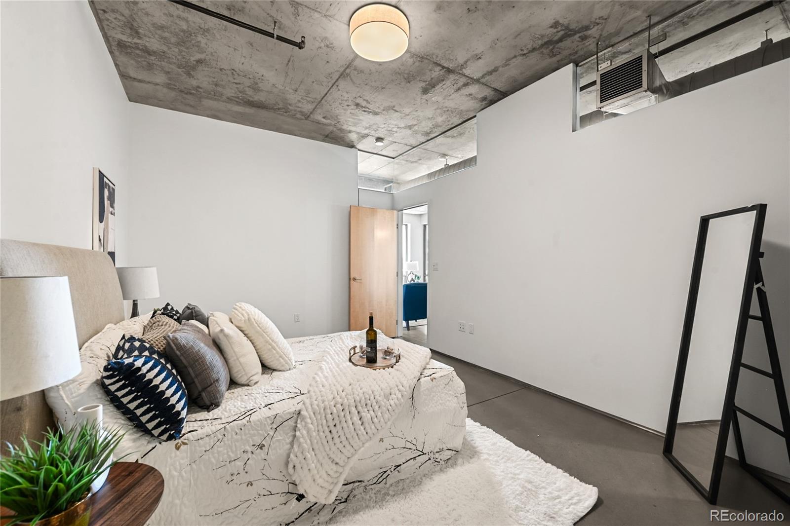 MLS Image #10 for 2100  16th street 606,denver, Colorado