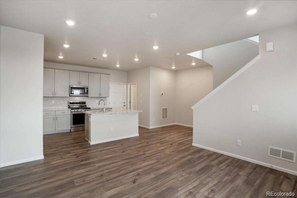 MLS Image #1 for 6357 n netherland court,aurora, Colorado