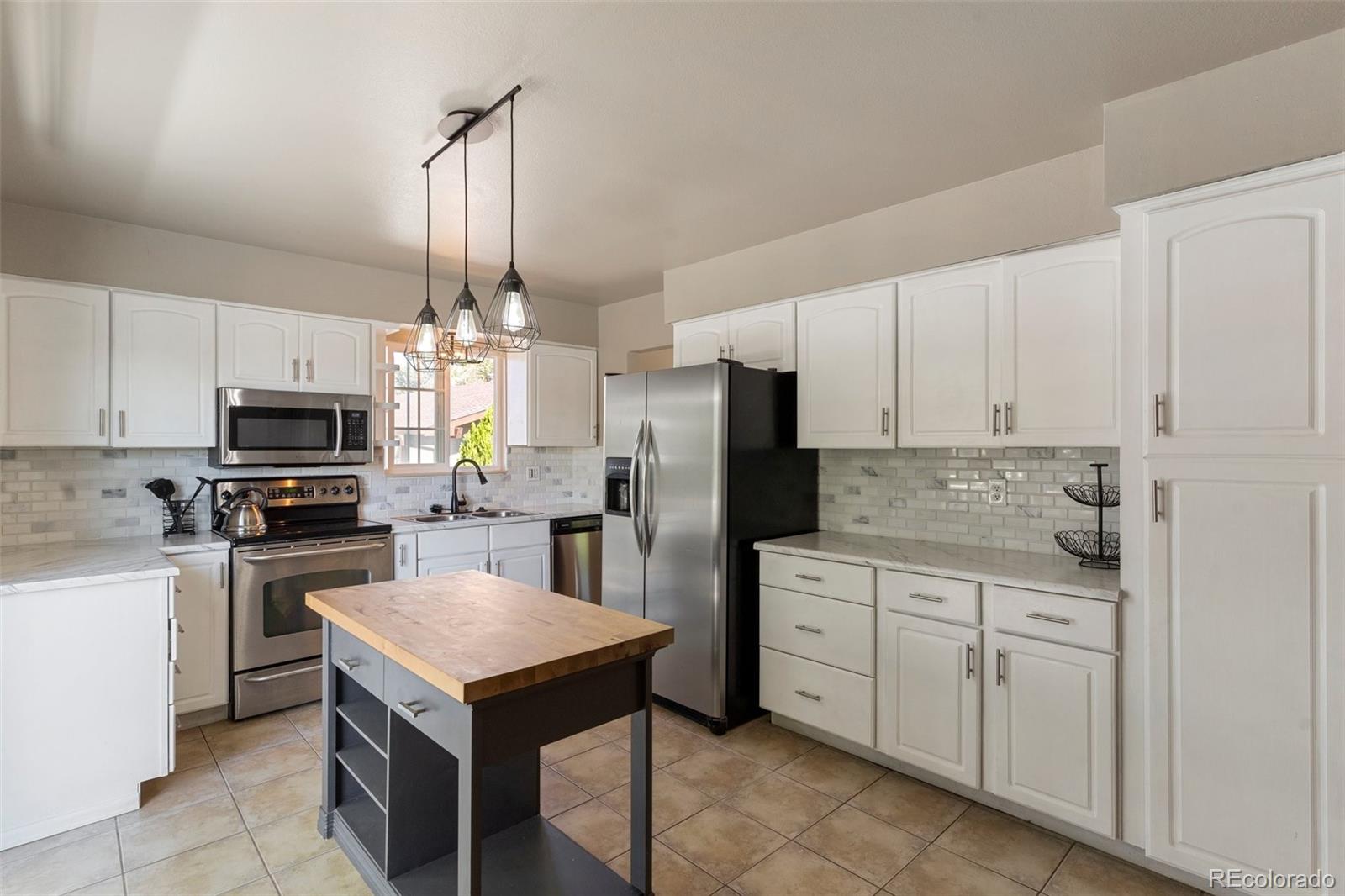 MLS Image #4 for 4032  valley drive,pueblo, Colorado