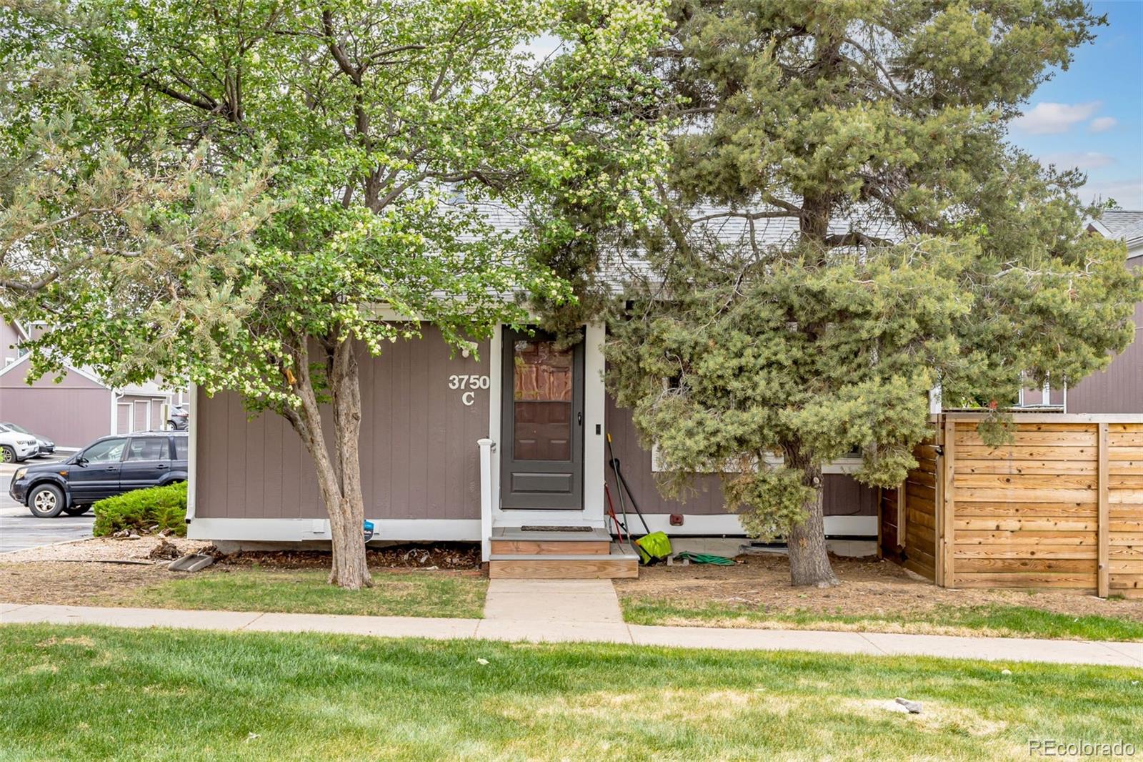 MLS Image #0 for 3750 s genoa circle,aurora, Colorado