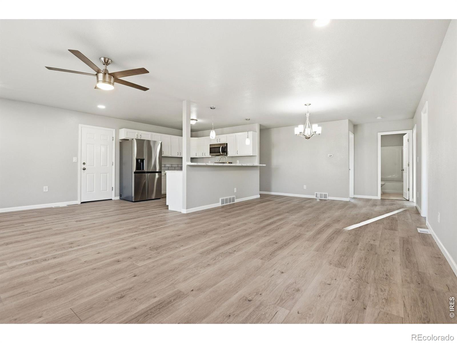 MLS Image #11 for 1833  dilmont avenue,greeley, Colorado