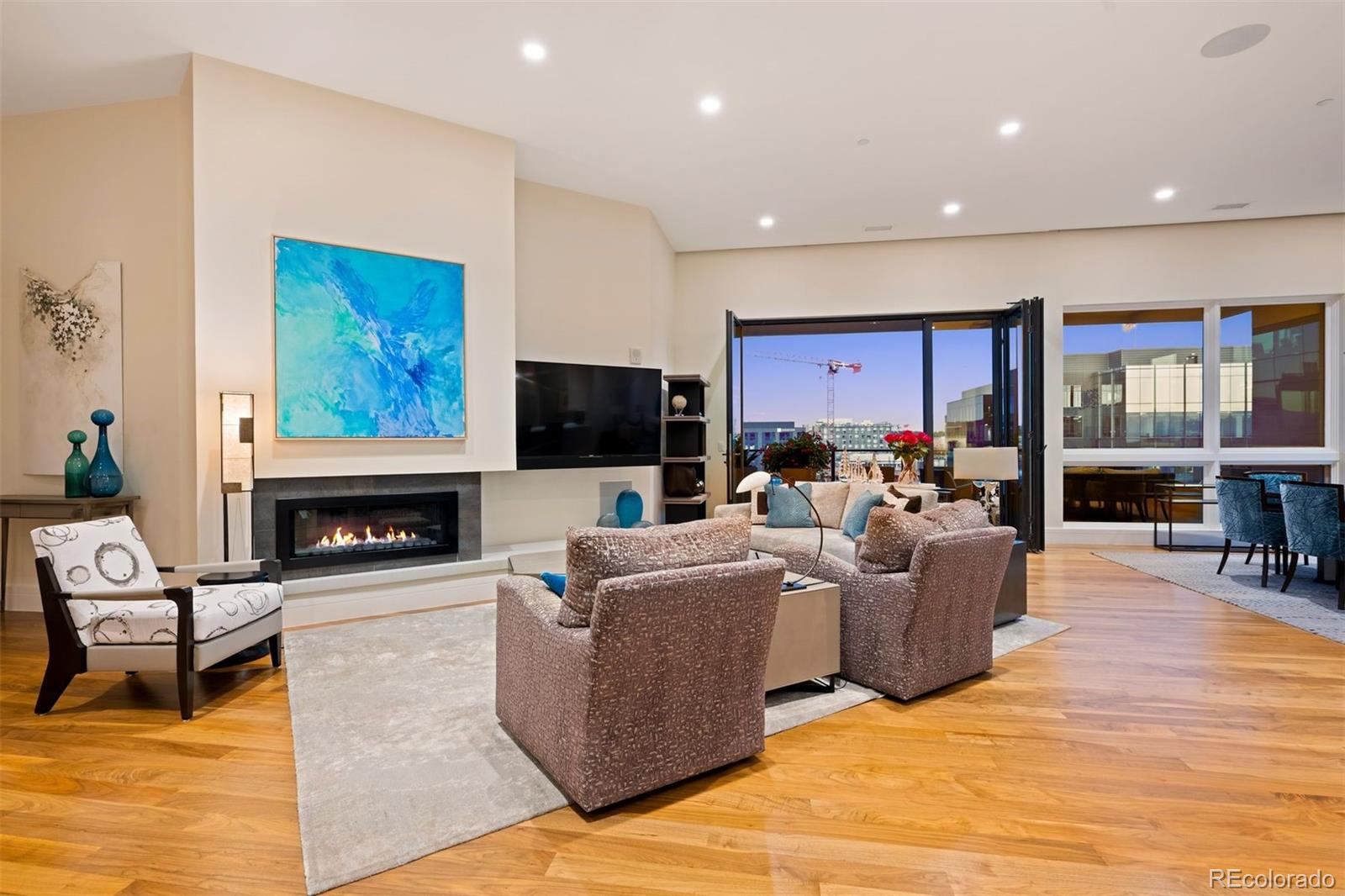 MLS Image #12 for 250  columbine street,denver, Colorado