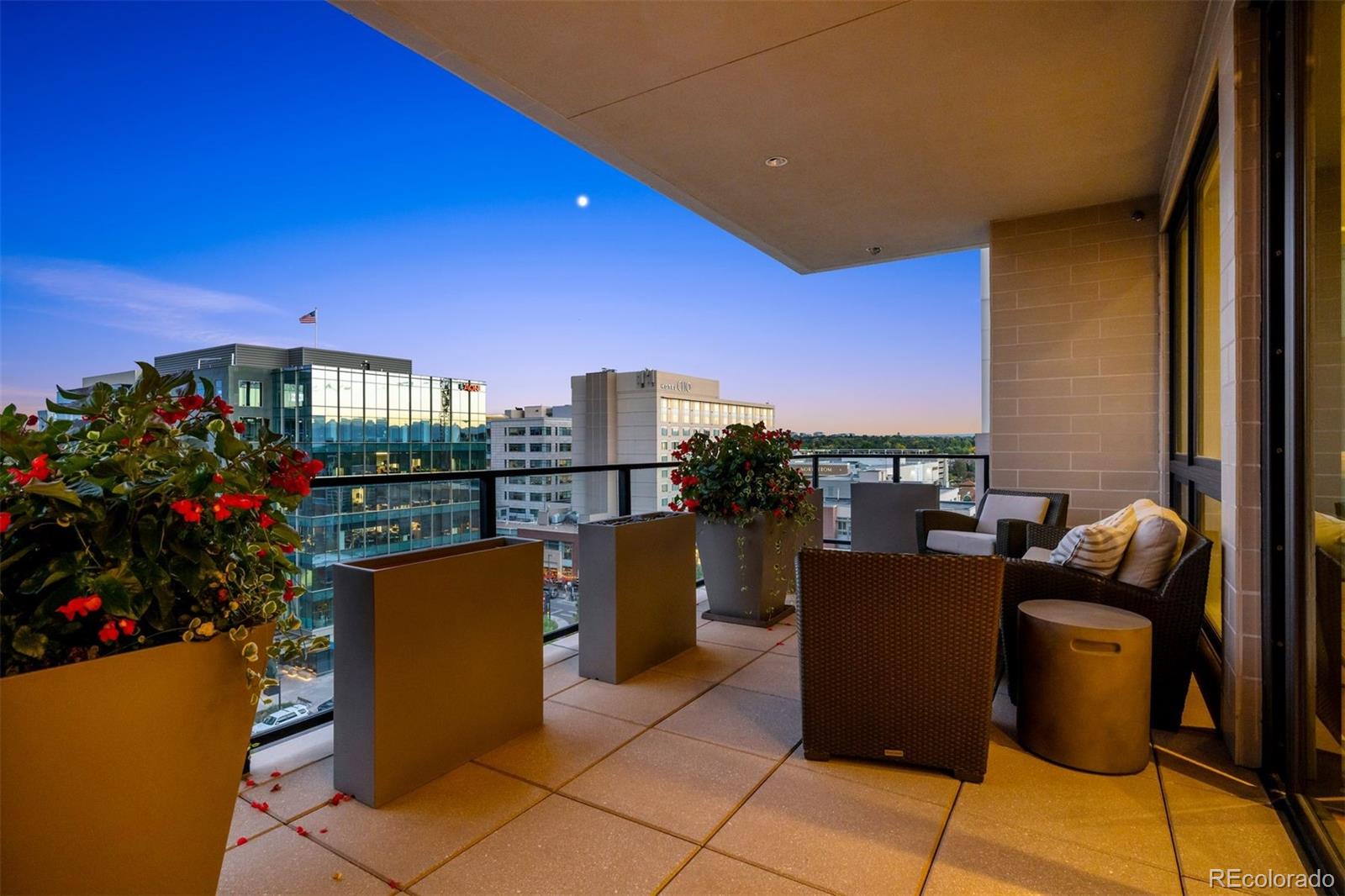 MLS Image #14 for 250  columbine street,denver, Colorado