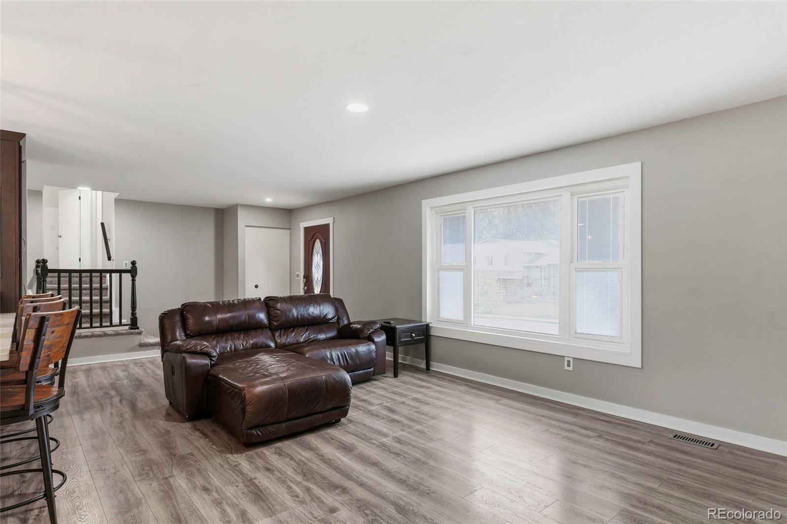 MLS Image #5 for 550 s estes street,lakewood, Colorado