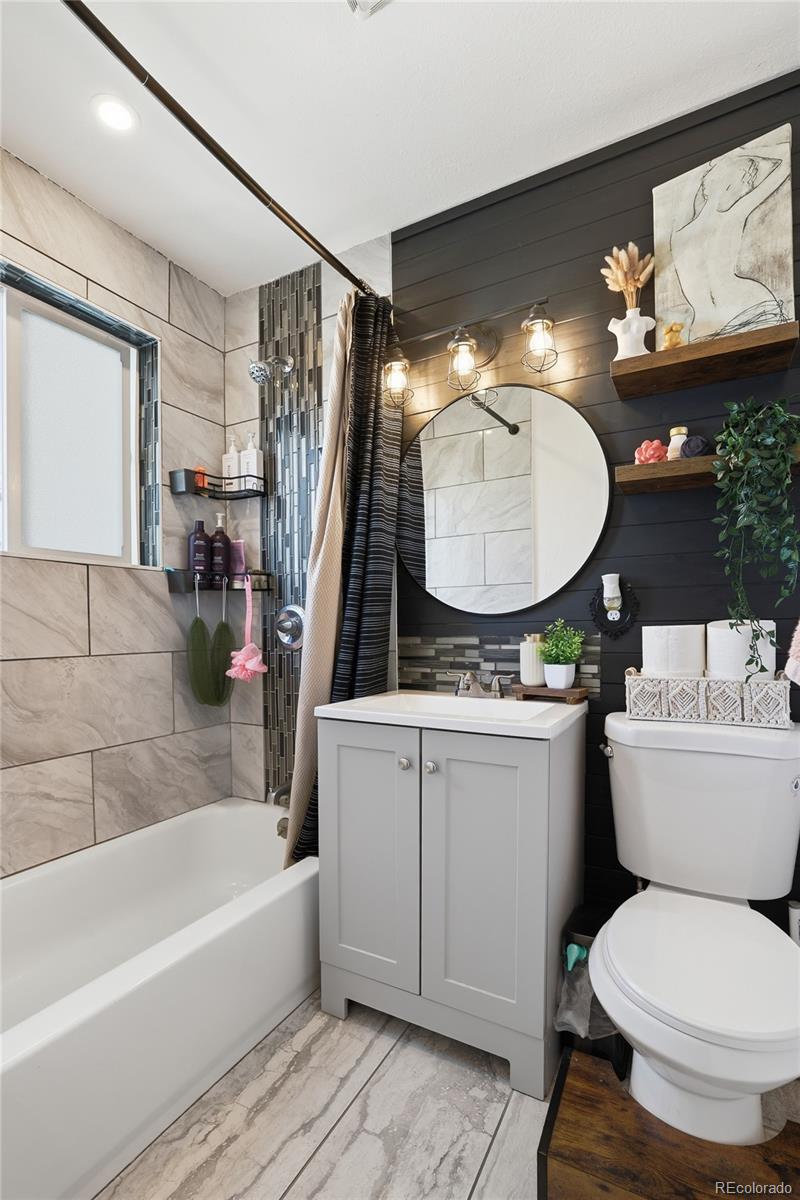 MLS Image #11 for 4790  saint paul street,denver, Colorado