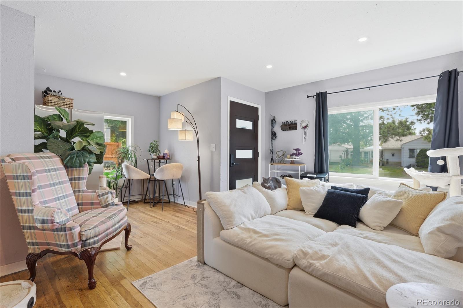 MLS Image #6 for 4790  saint paul street,denver, Colorado