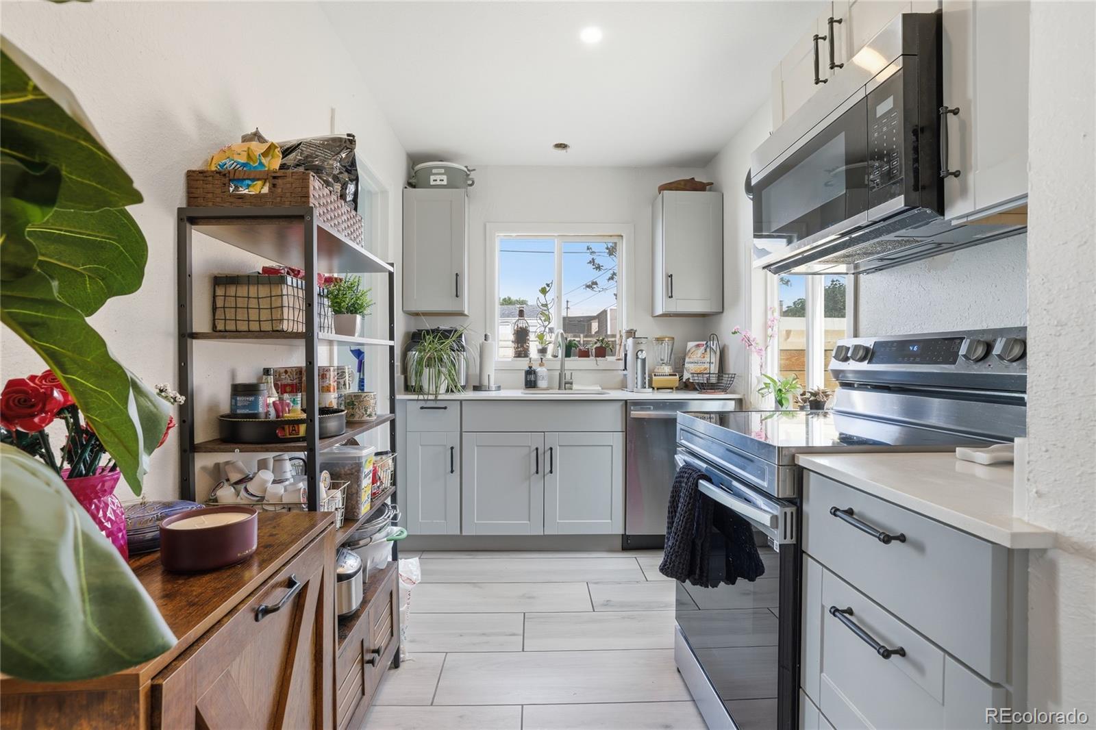 MLS Image #7 for 4790  saint paul street,denver, Colorado