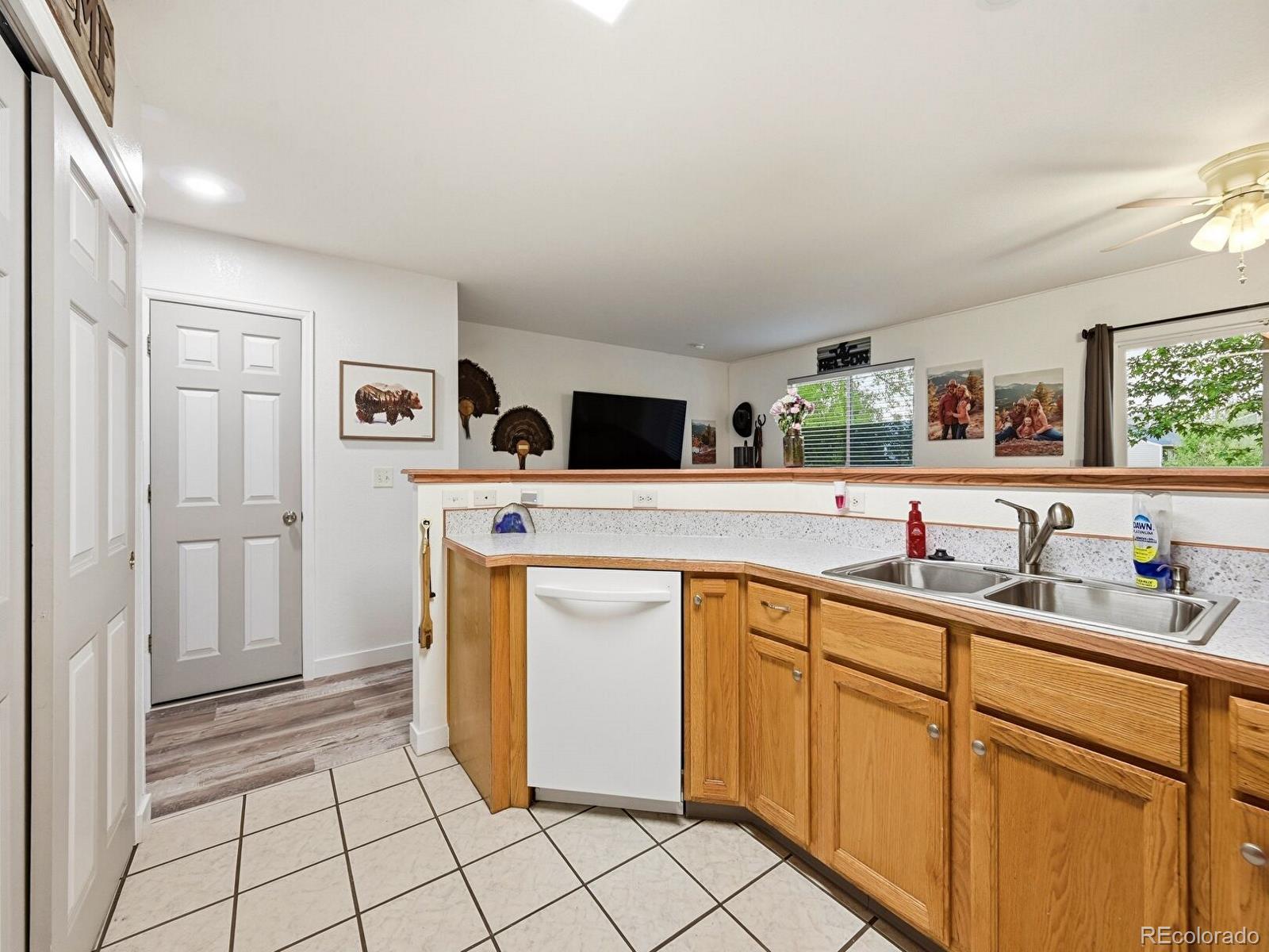 MLS Image #8 for 1971 e 103rd avenue,thornton, Colorado