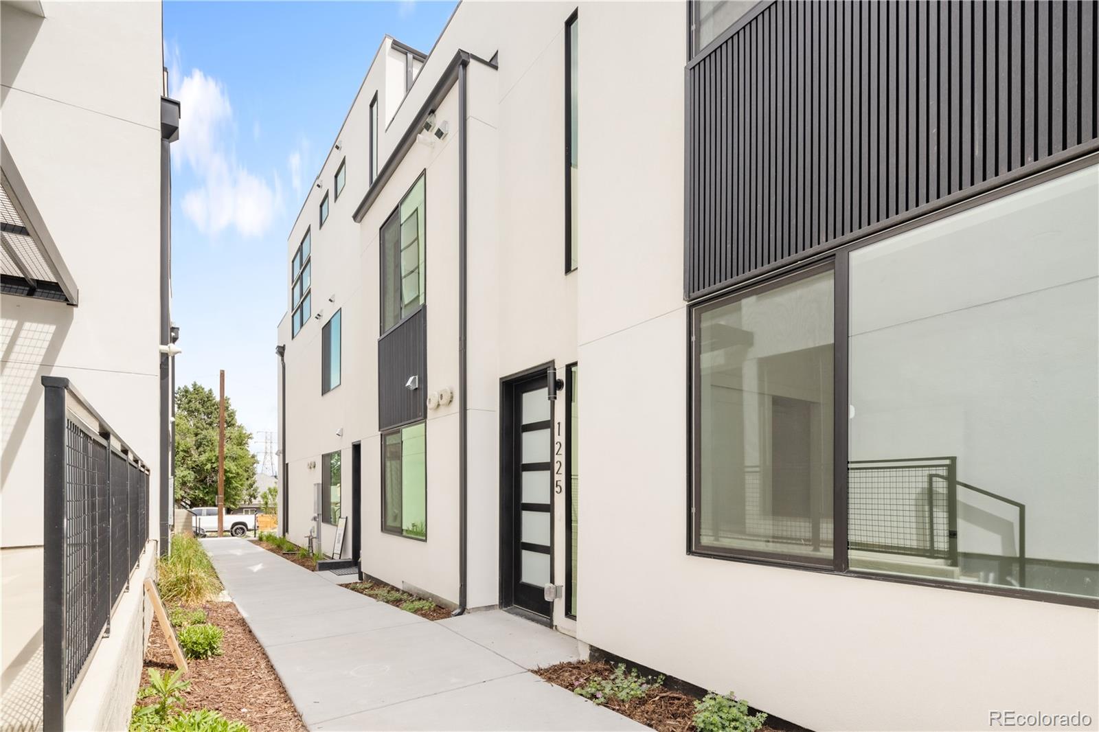 MLS Image #30 for 1223  newton street,denver, Colorado