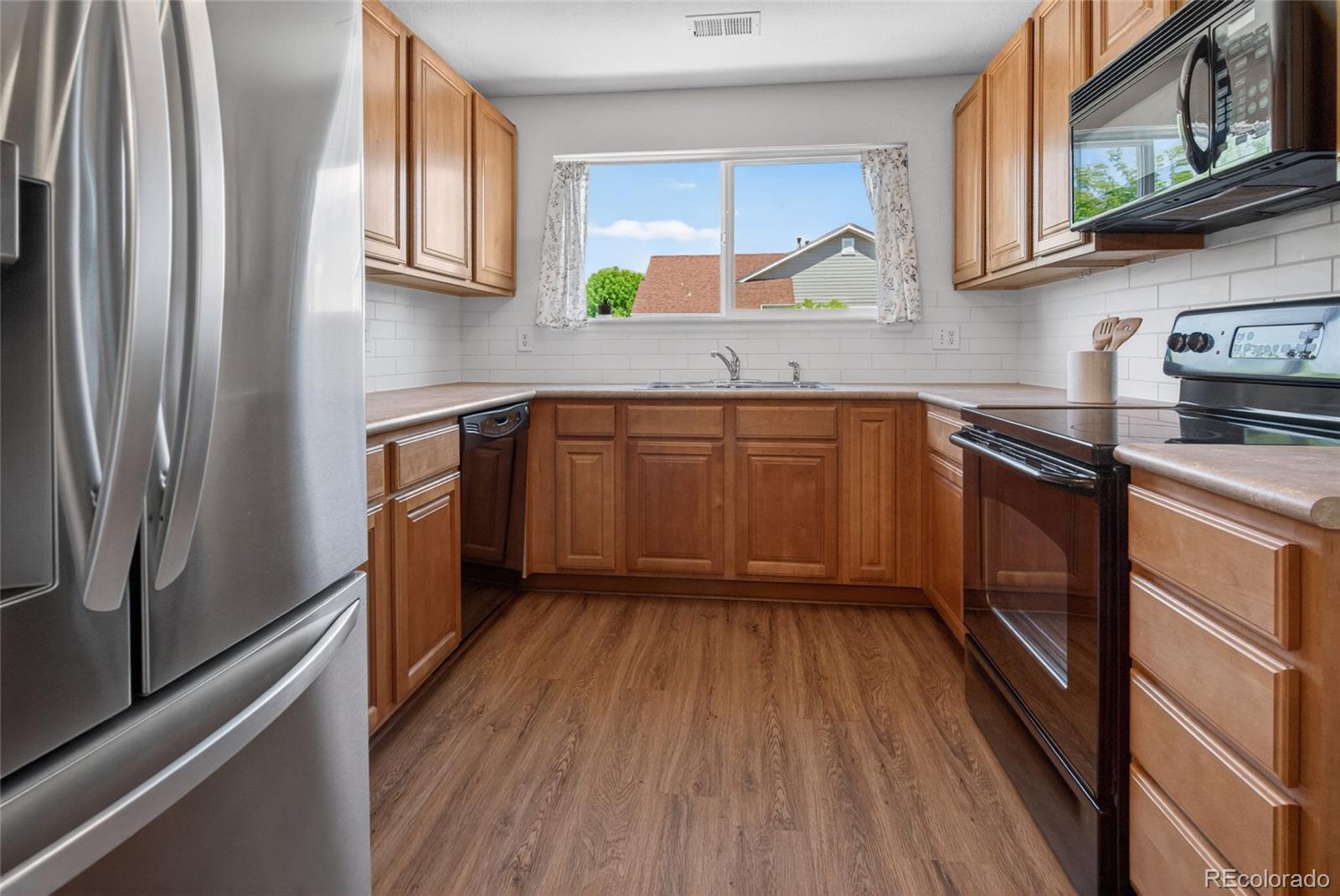 MLS Image #3 for 4825  hahns peak drive,loveland, Colorado